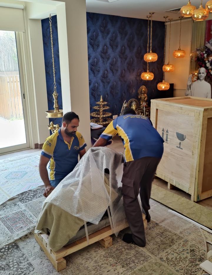 Packers and Movers in JVC, Dubai